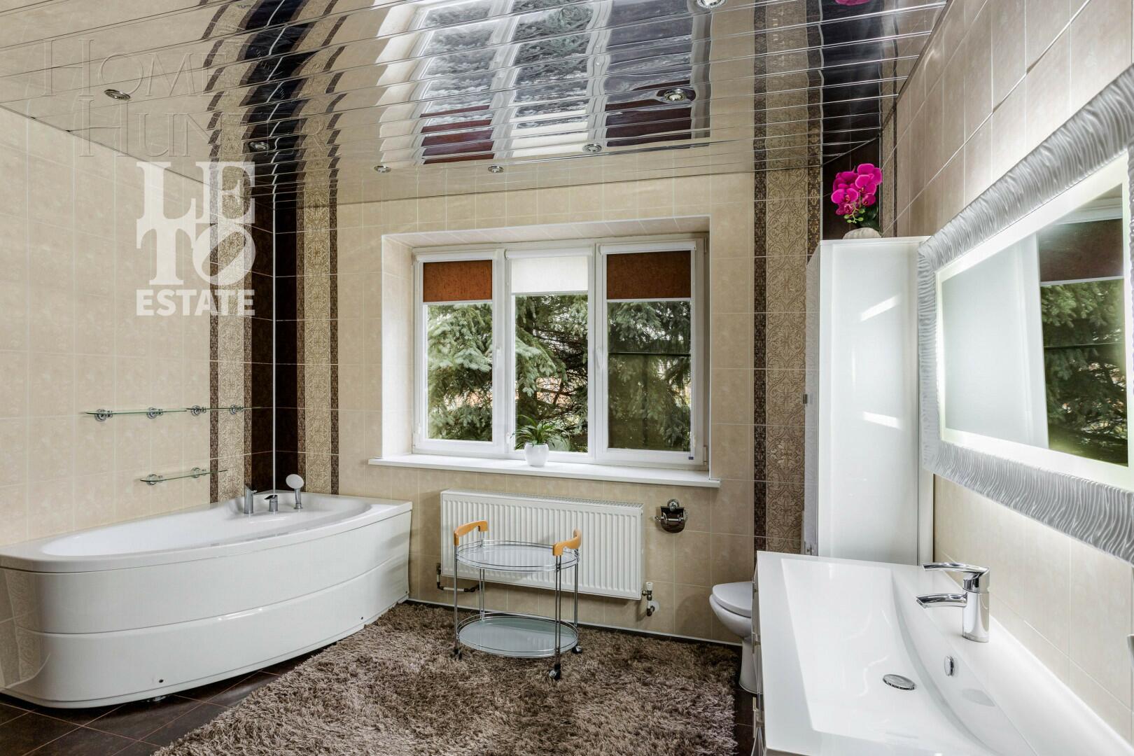 2-этажный коттедж 815 м² с отделкой