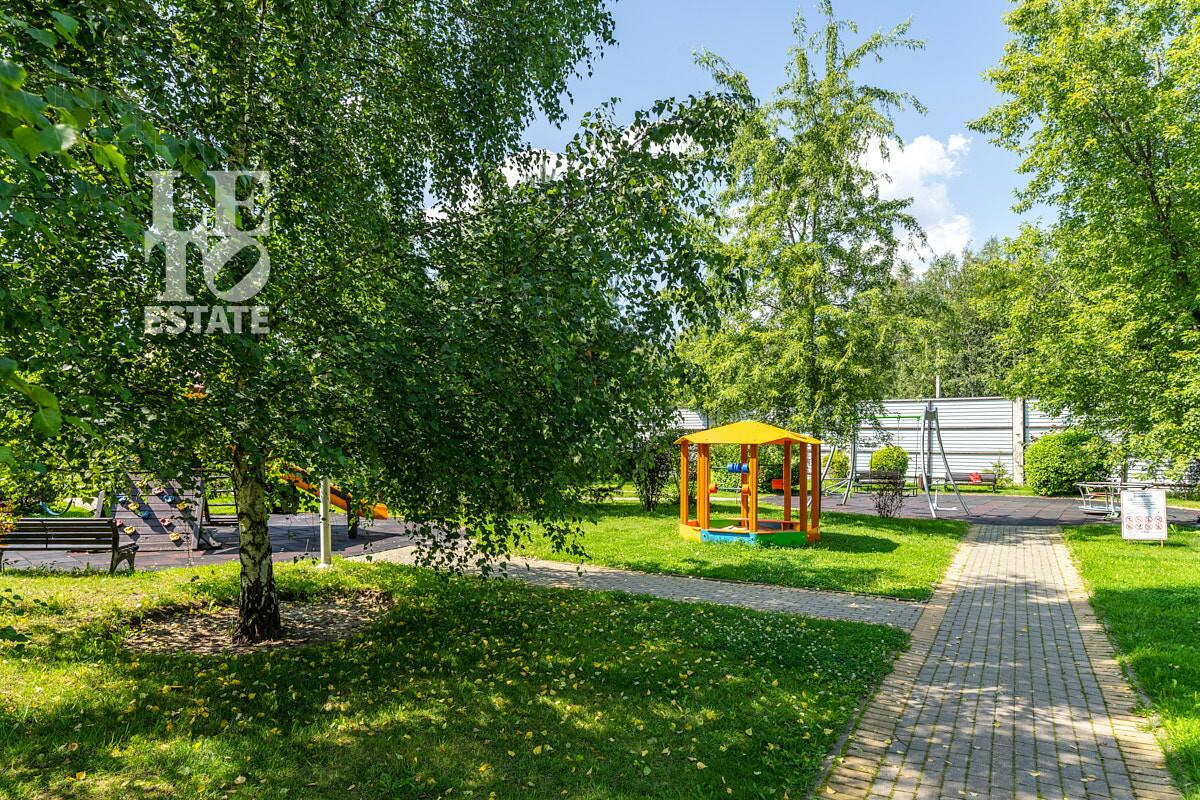 2-этажный коттедж 260 м² с отделкой