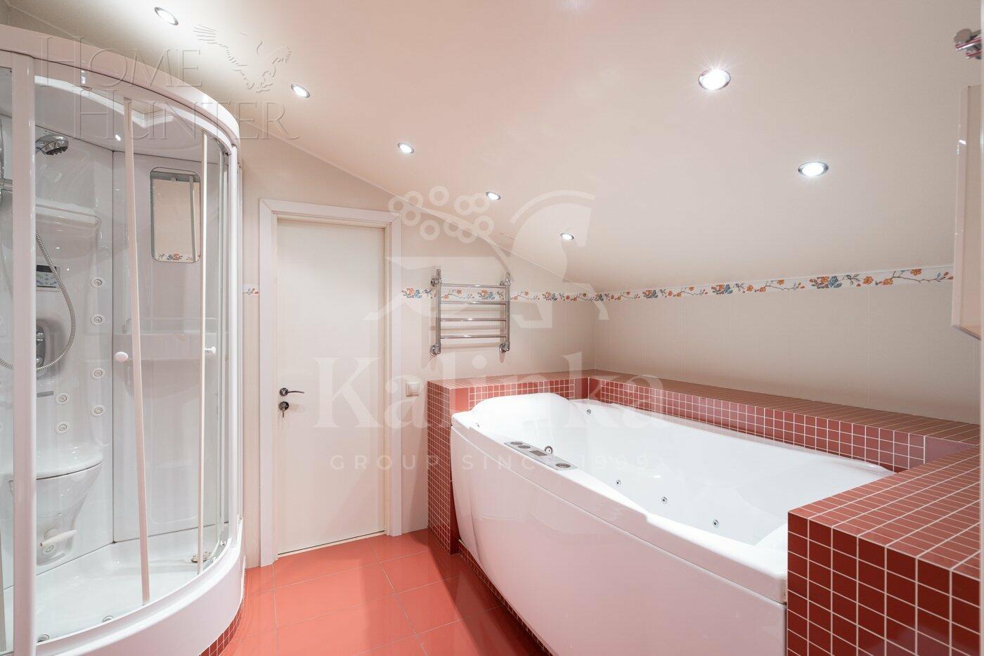 2-УРОВНЕВАЯ КВАРТИРА С ОТДЕЛКОЙ 420 М² НА 4 ЭТАЖЕ