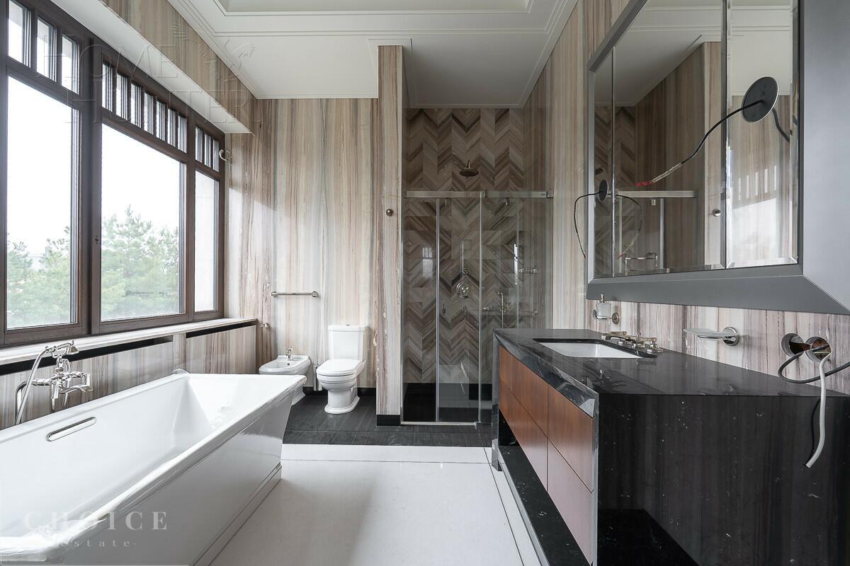 2-этажный коттедж 1 244 м² с отделкой