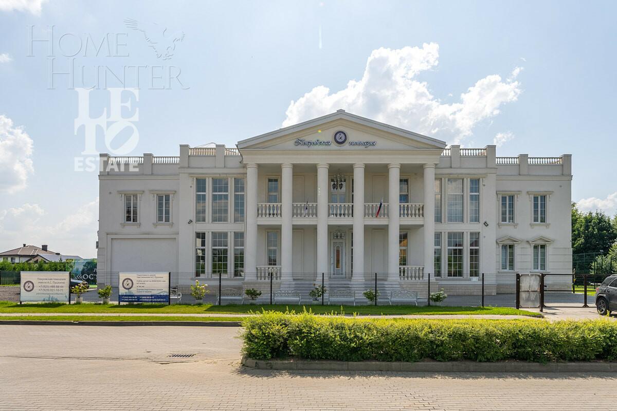 2-этажный коттедж 260 м² с отделкой