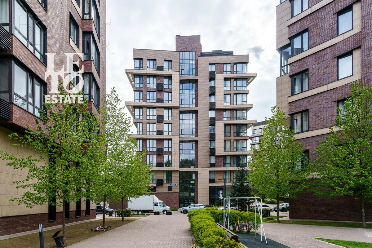 4-КОМН. КВАРТИРА С ОТДЕЛКОЙ 111 М² НА 2 ЭТАЖЕ