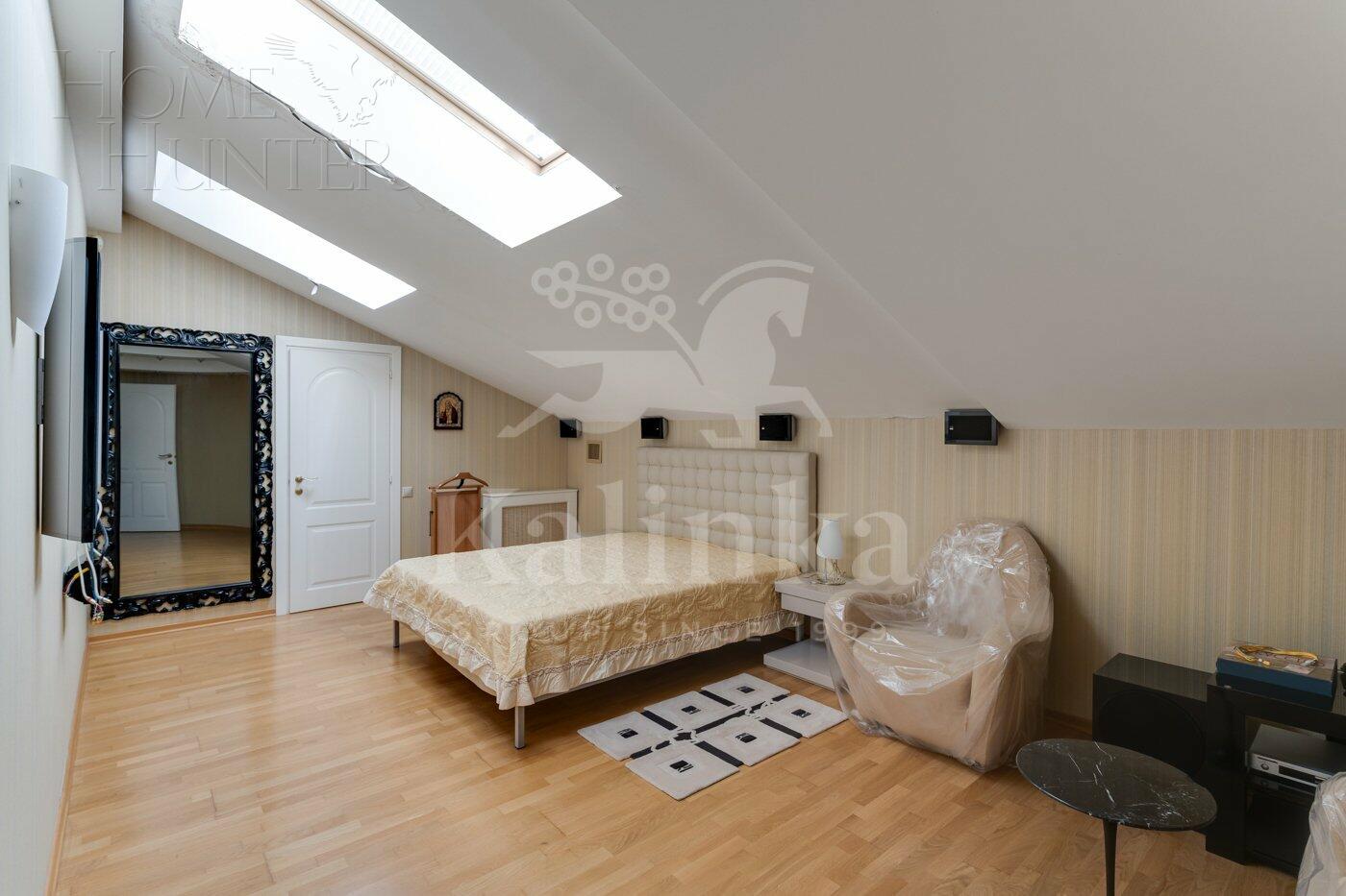 2-УРОВНЕВАЯ КВАРТИРА С ОТДЕЛКОЙ 420 М² НА 4 ЭТАЖЕ