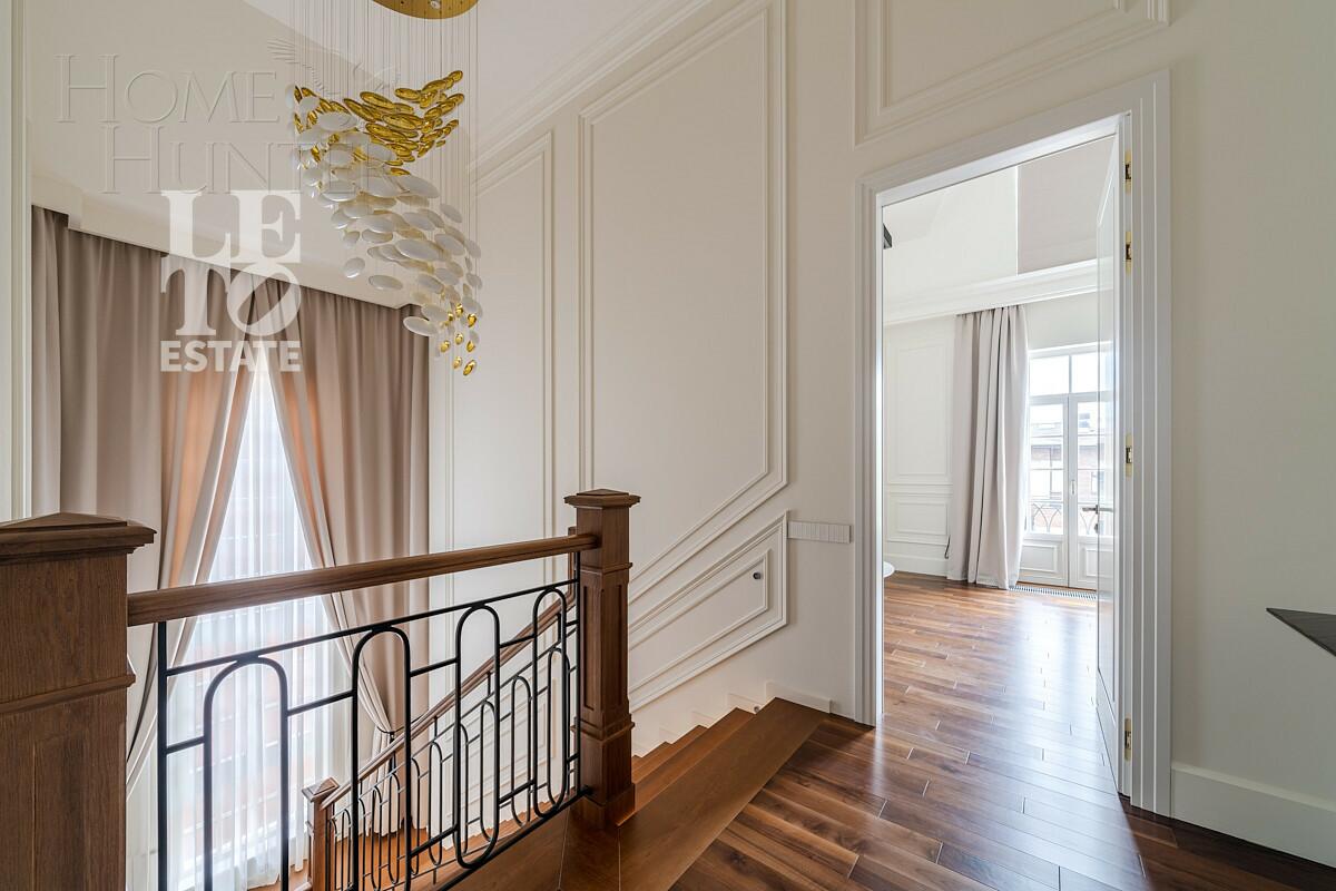 2-этажный коттедж 260 м² с отделкой