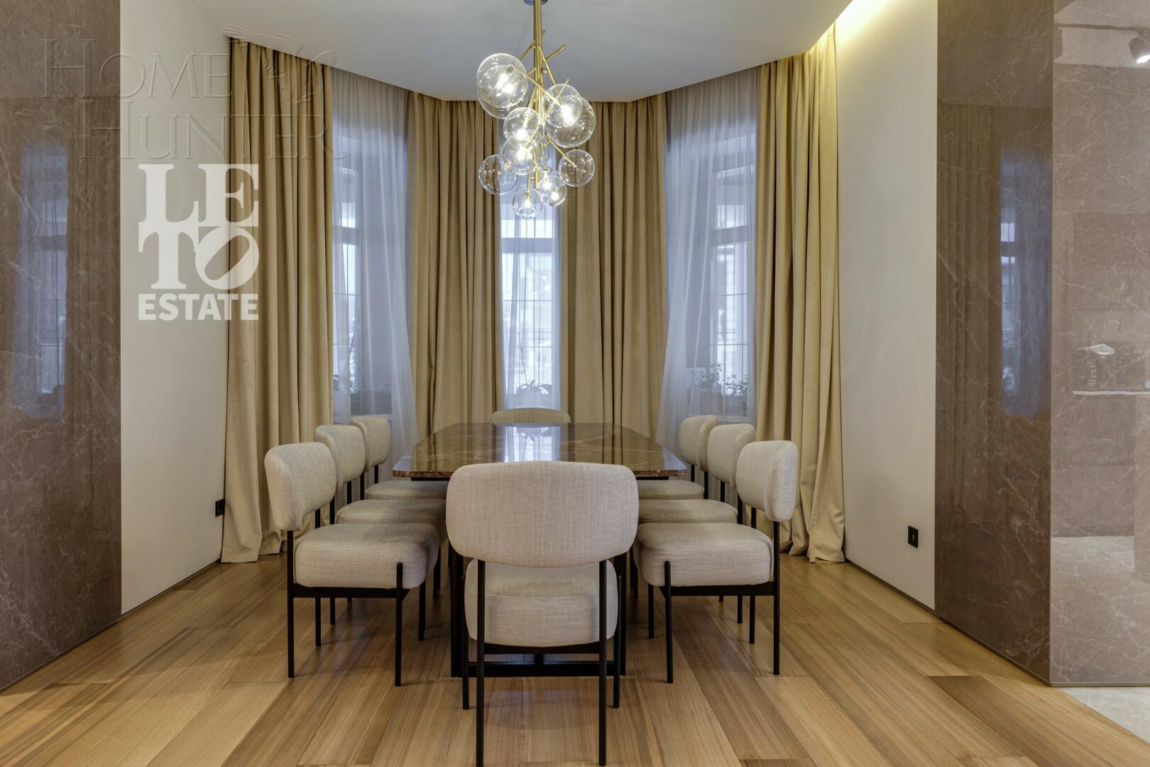 2-этажный коттедж 688 м² с отделкой