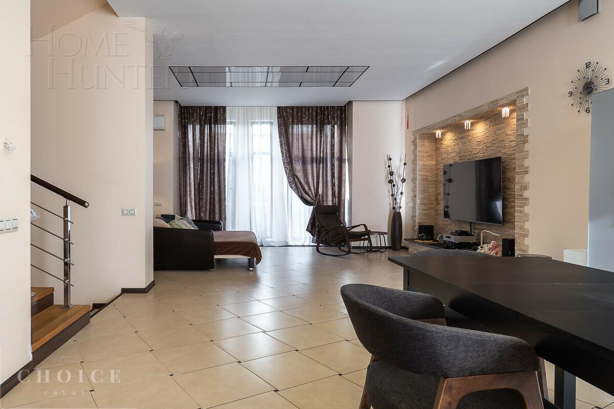 2-этажный таунхаус 200 м² с отделкой