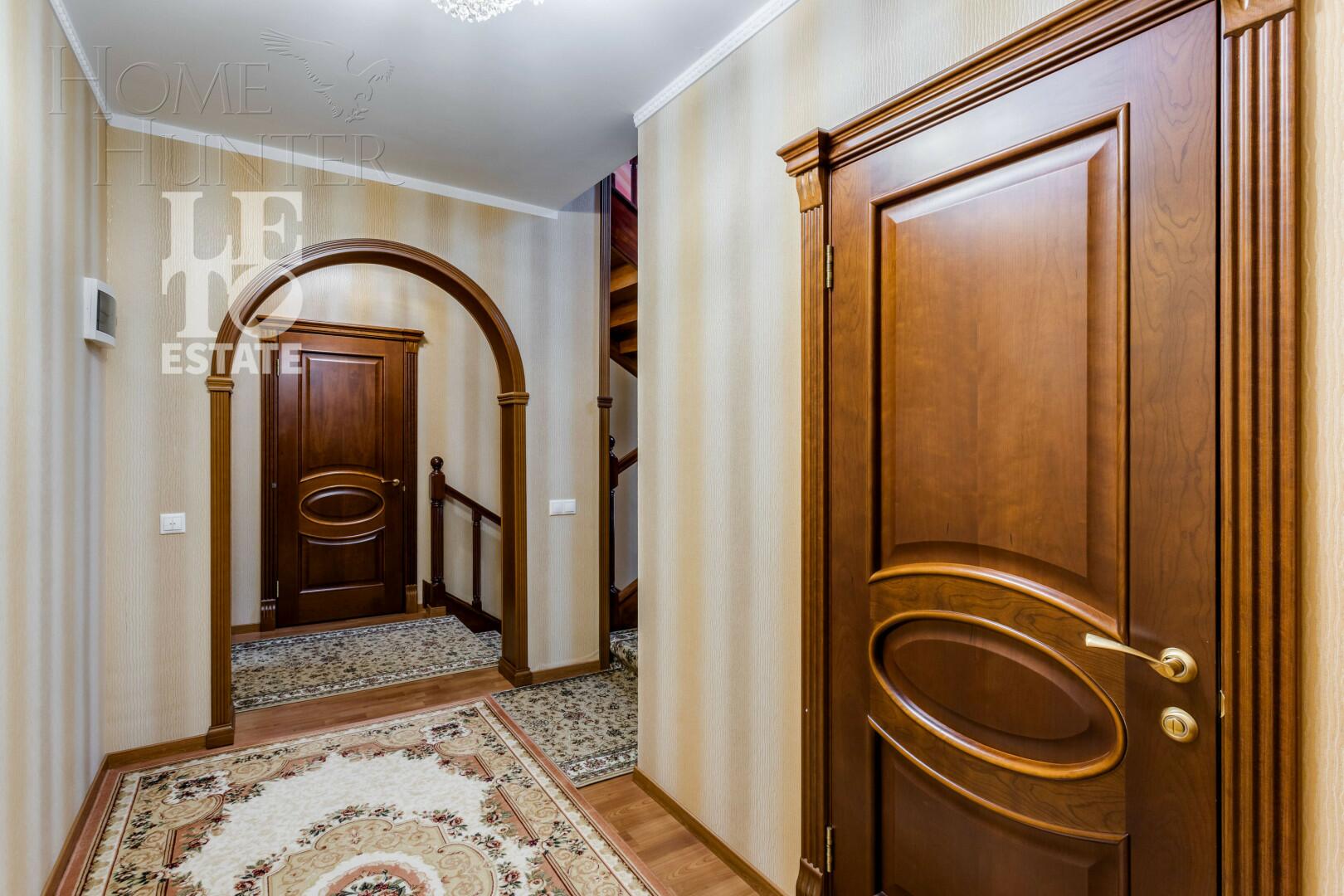 2-этажный коттедж 815 м² с отделкой