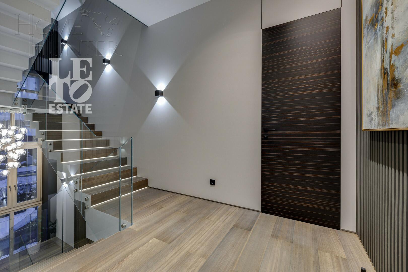 2-этажный коттедж 688 м² с отделкой