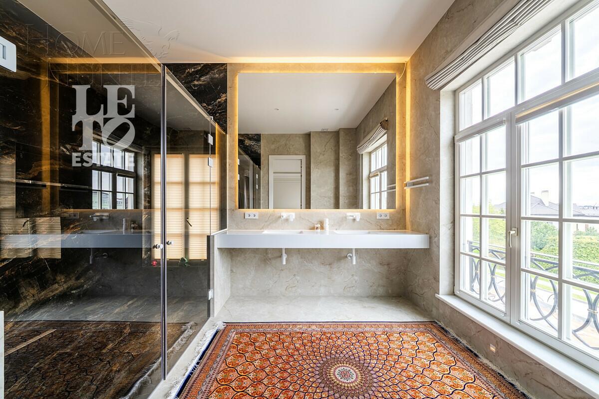 2-этажный коттедж 260 м² с отделкой