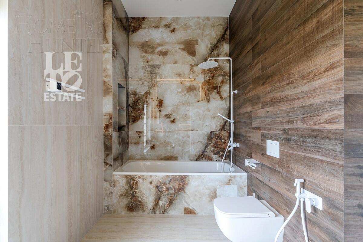 2-этажный коттедж 260 м² с отделкой