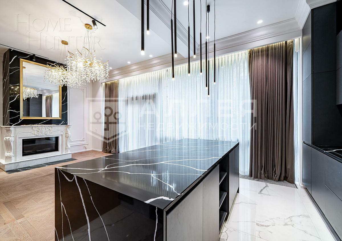 3-этажный таунхаус 239 м² с отделкой