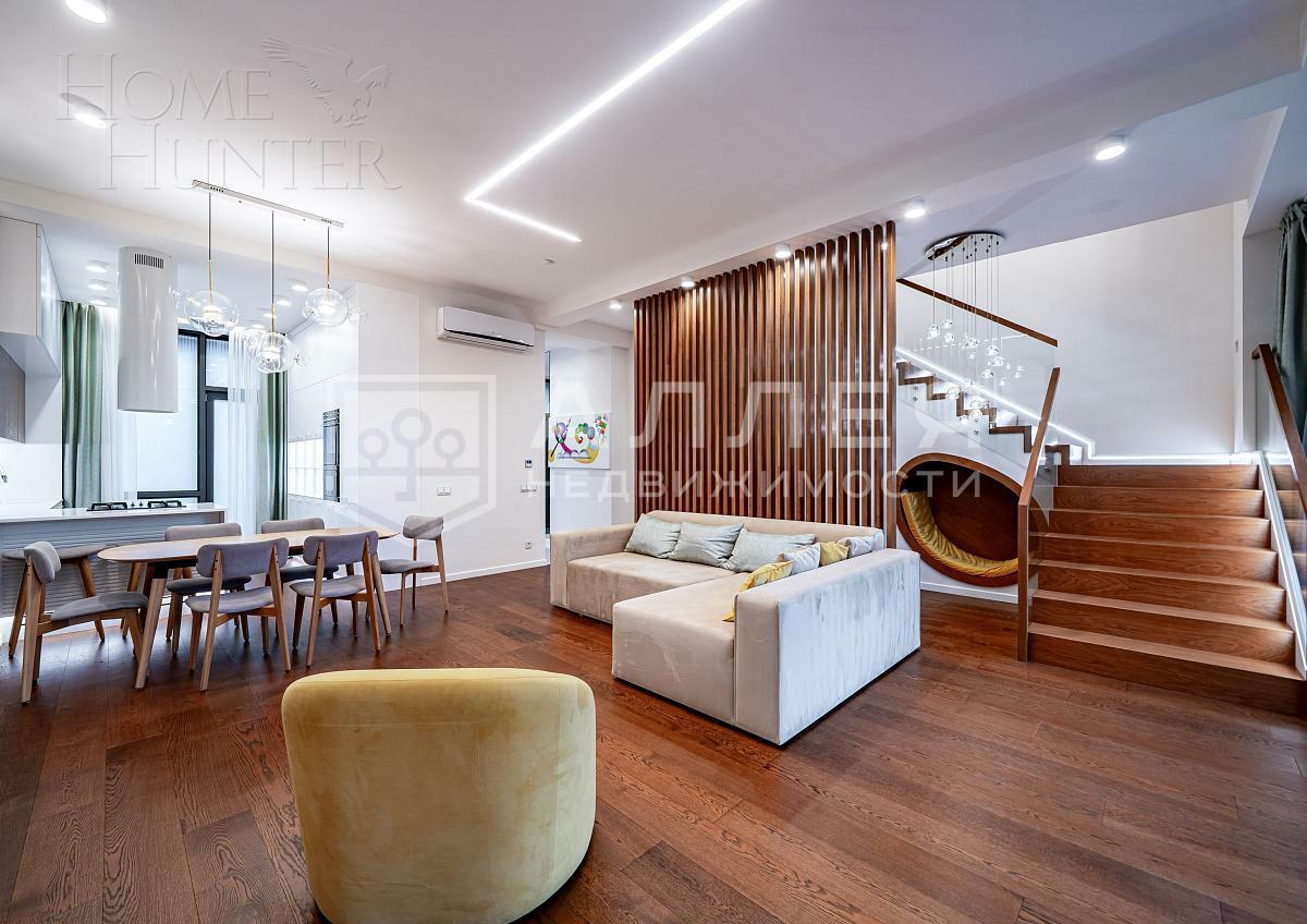 3-этажный таунхаус 238 м² с отделкой