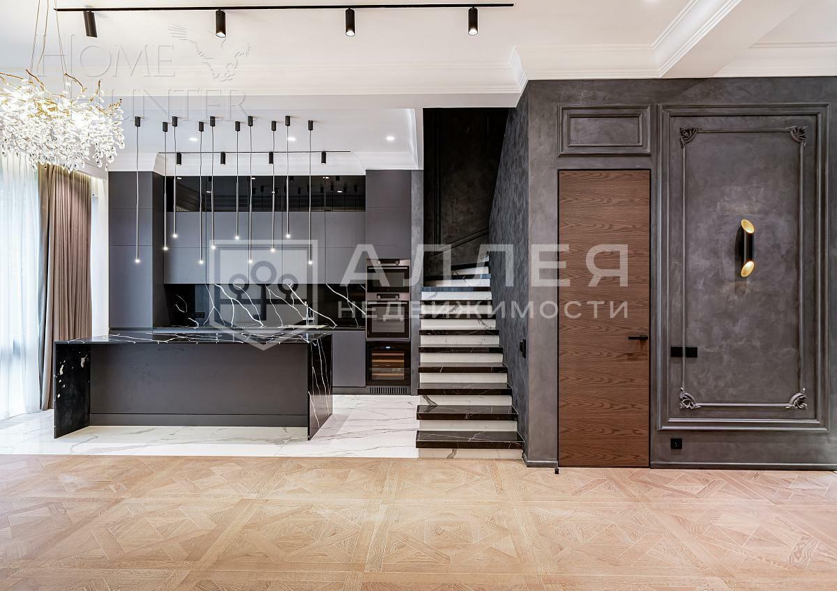 3-этажный таунхаус 239 м² с отделкой