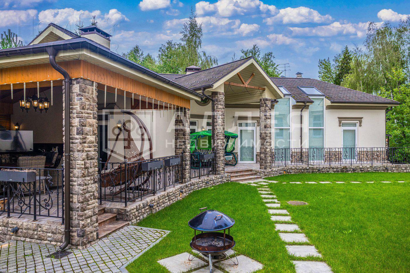 2-этажный коттедж 935 м² с отделкой