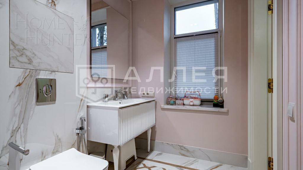 2-этажный коттедж 750 м² с отделкой