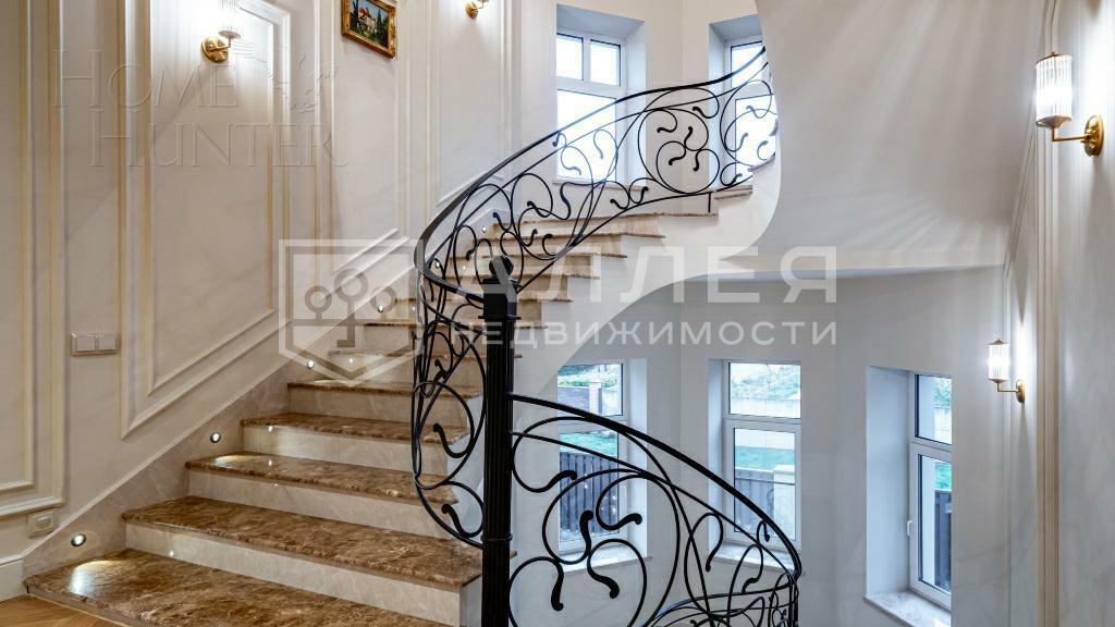 2-этажный коттедж 750 м² с отделкой
