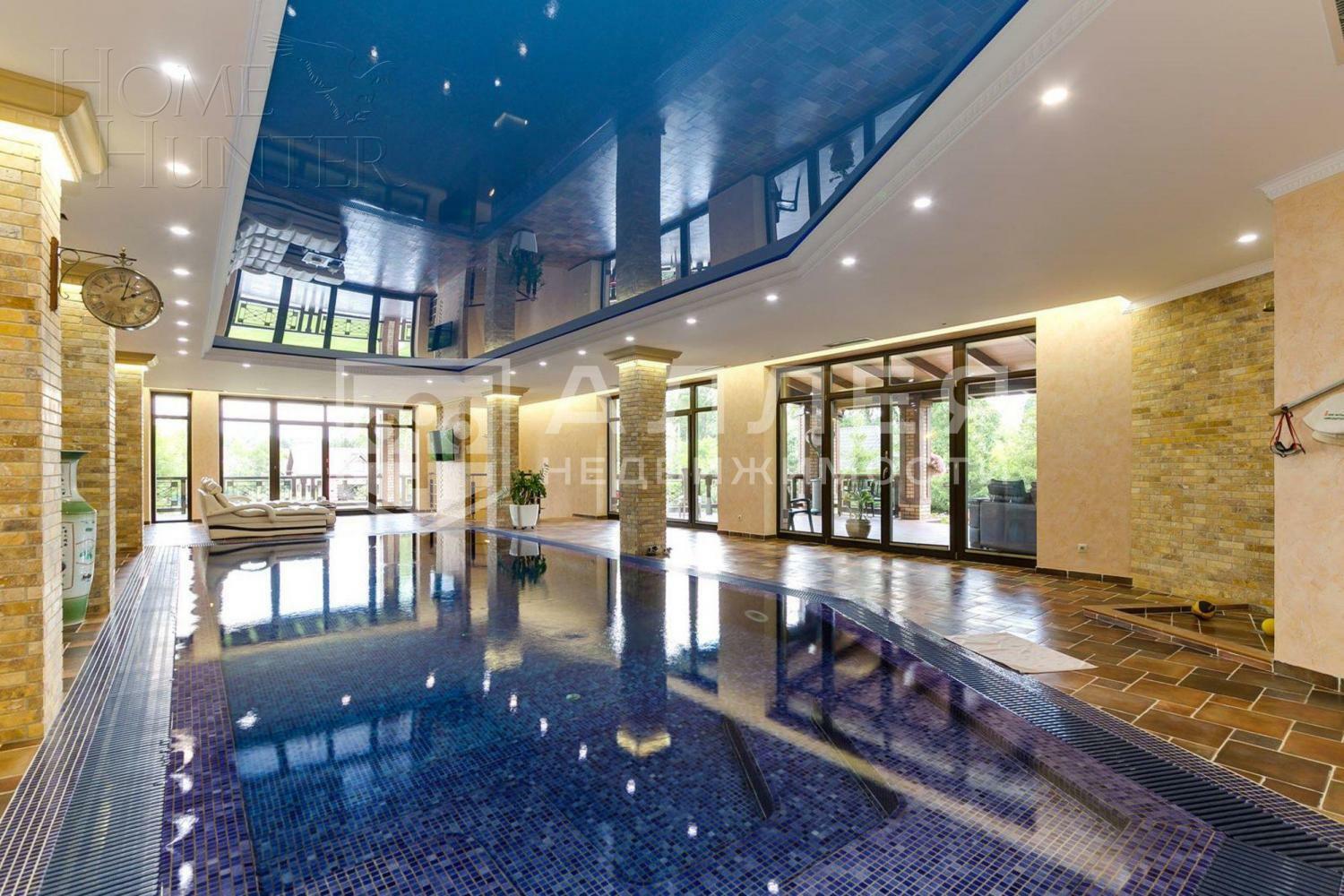 2-этажный коттедж 1 400 м² с отделкой