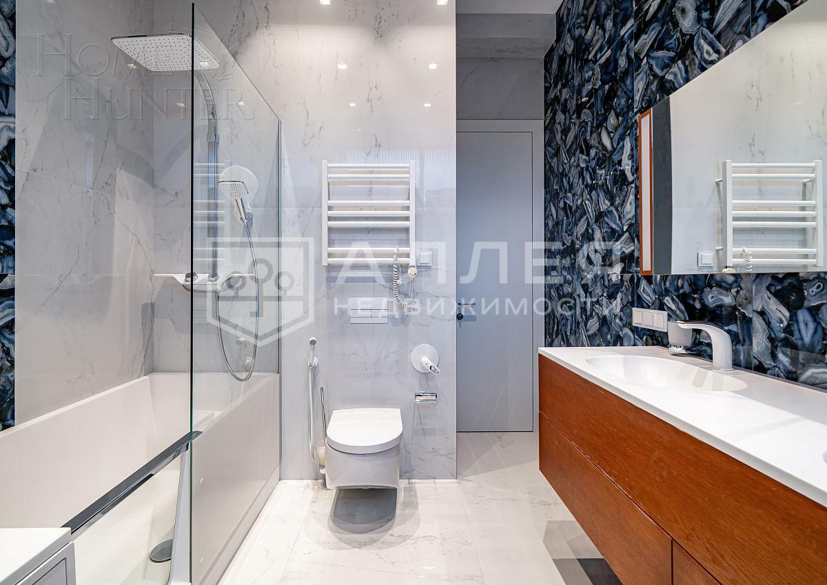 3-этажный таунхаус 238 м² с отделкой