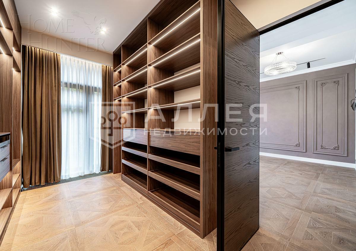 3-этажный таунхаус 239 м² с отделкой