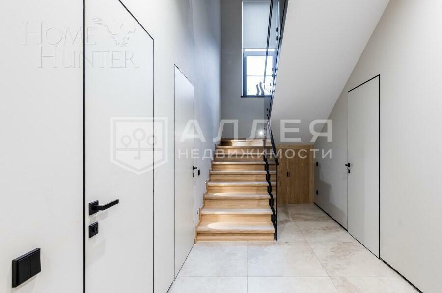 2-этажный коттедж 264 м² с отделкой