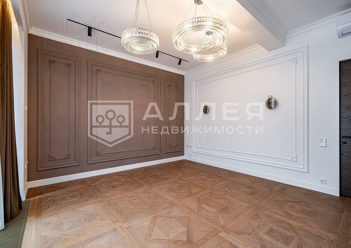 3-этажный таунхаус 239 м² с отделкой