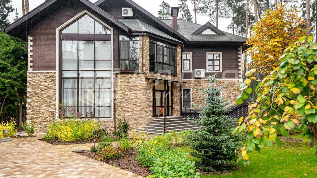 2-этажный коттедж 750 м² с отделкой