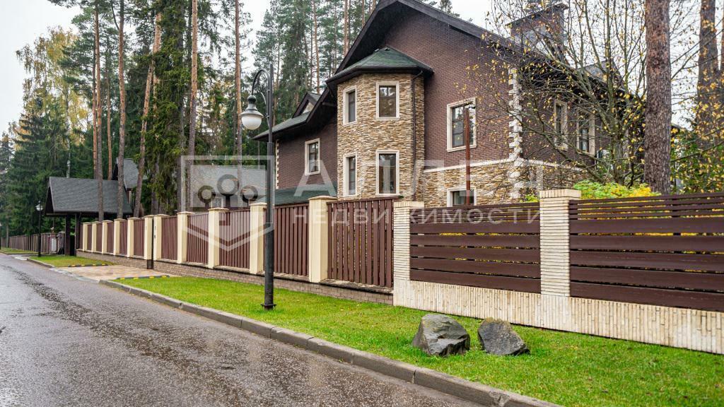 2-этажный коттедж 750 м² с отделкой