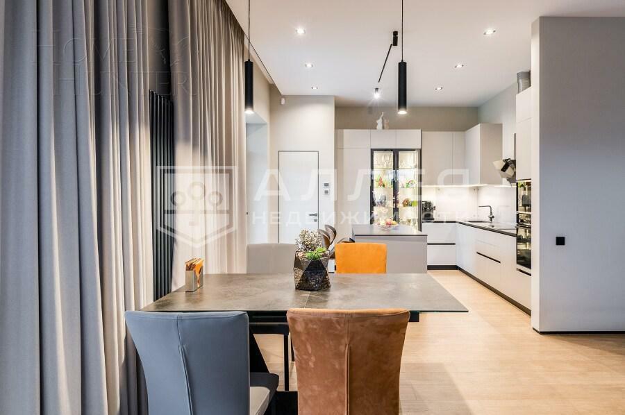 2-этажный коттедж 264 м² с отделкой