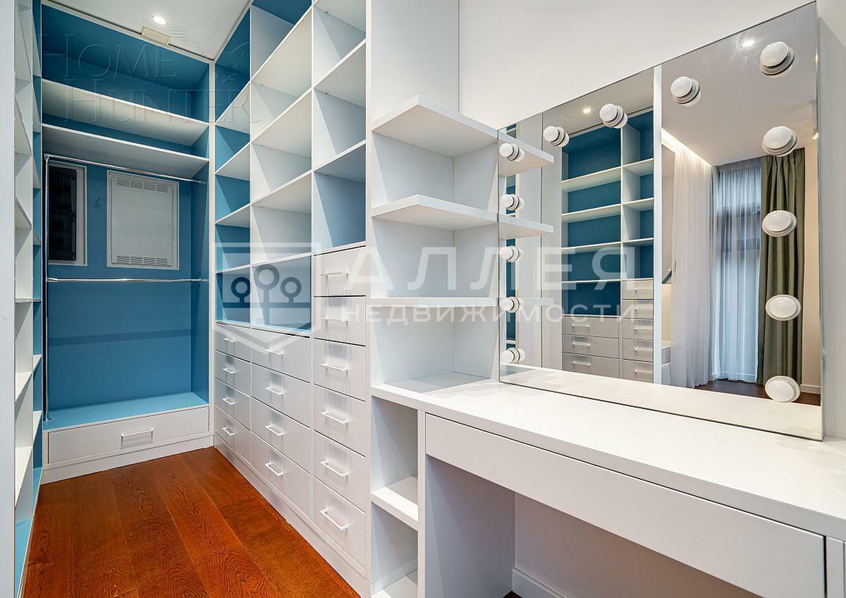 3-этажный таунхаус 238 м² с отделкой