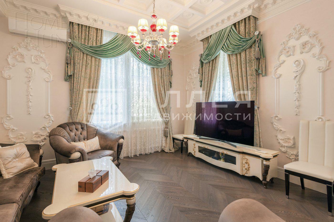 2-этажный коттедж 935 м² с отделкой