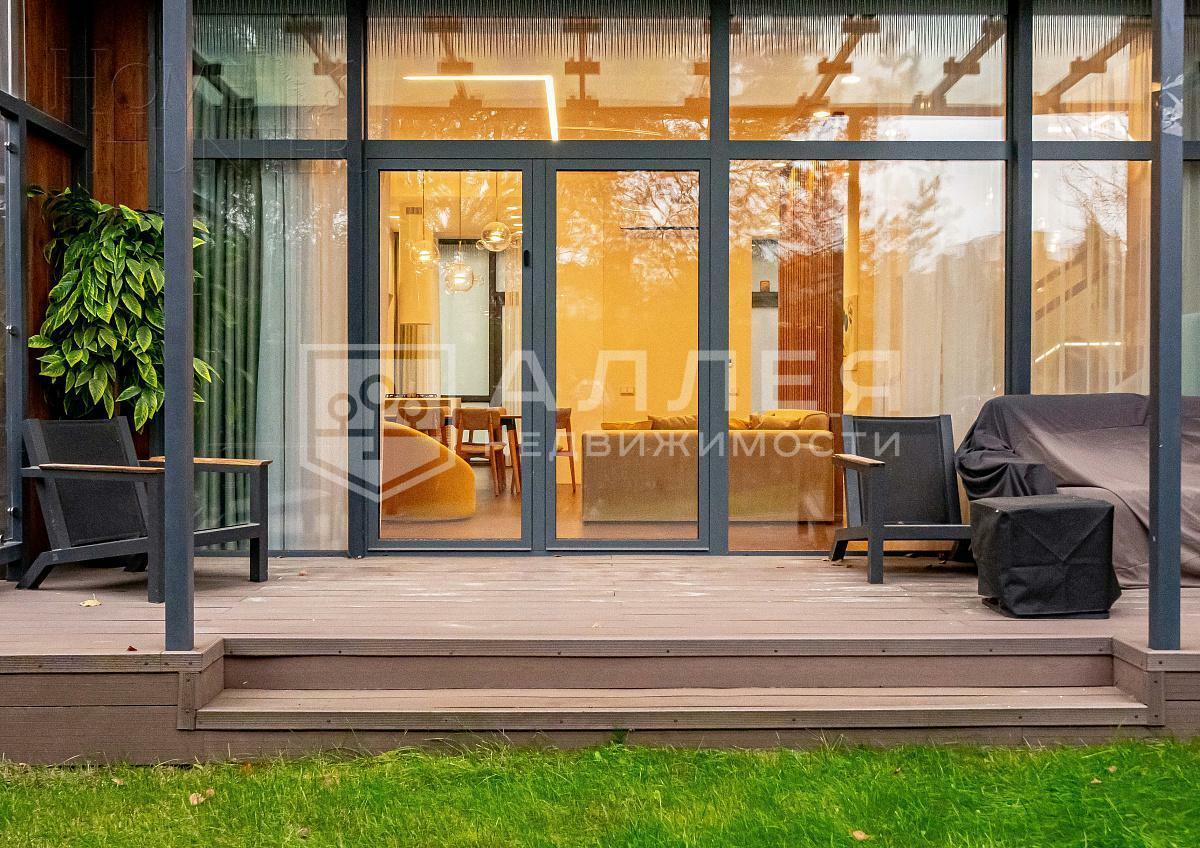 3-этажный таунхаус 238 м² с отделкой