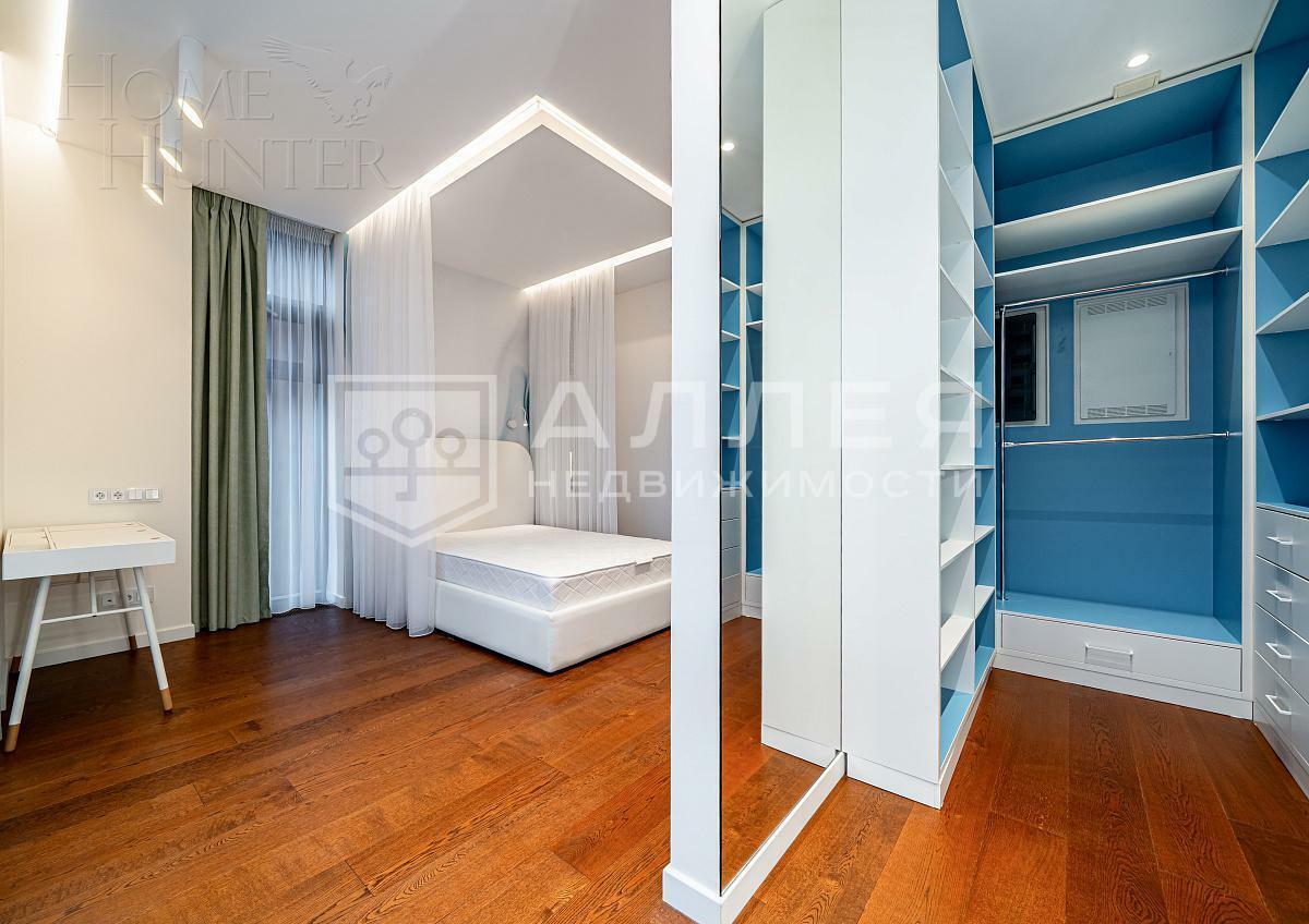 3-этажный таунхаус 238 м² с отделкой