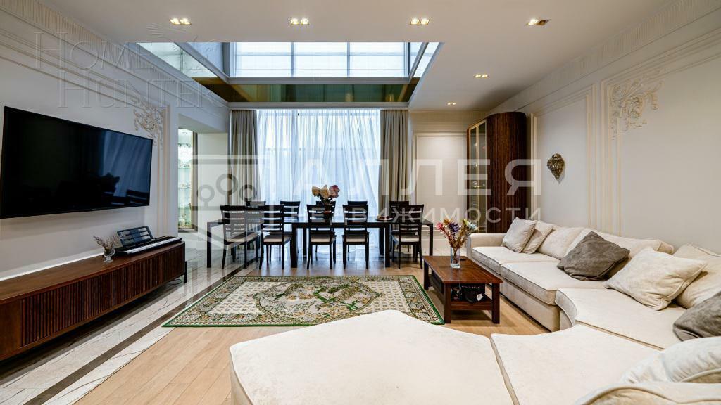 2-этажный коттедж 750 м² с отделкой