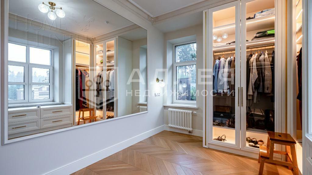 2-этажный коттедж 750 м² с отделкой