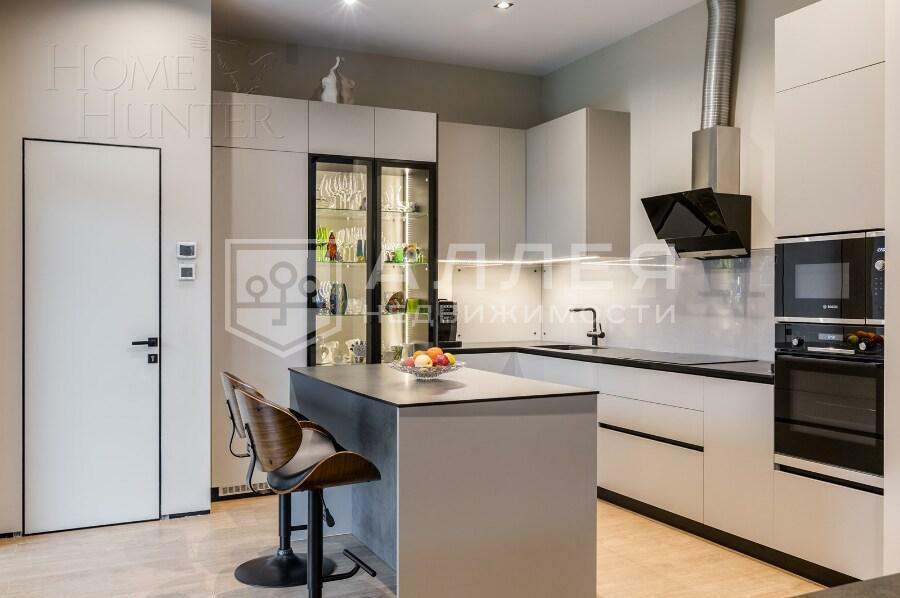 2-этажный коттедж 264 м² с отделкой