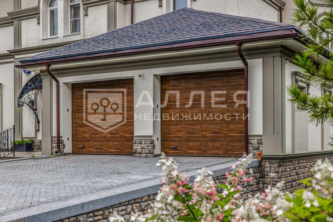 2-этажный коттедж 935 м² с отделкой