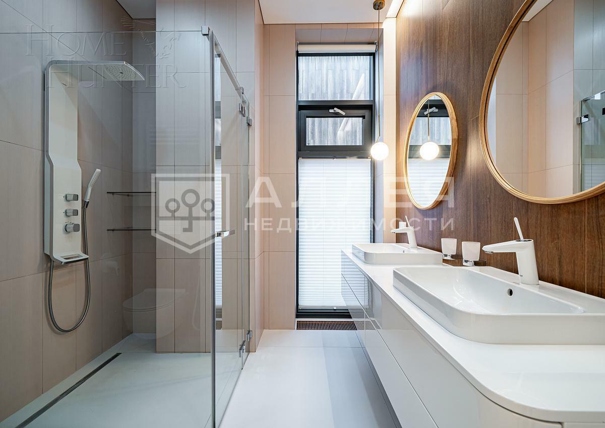 3-этажный таунхаус 238 м² с отделкой