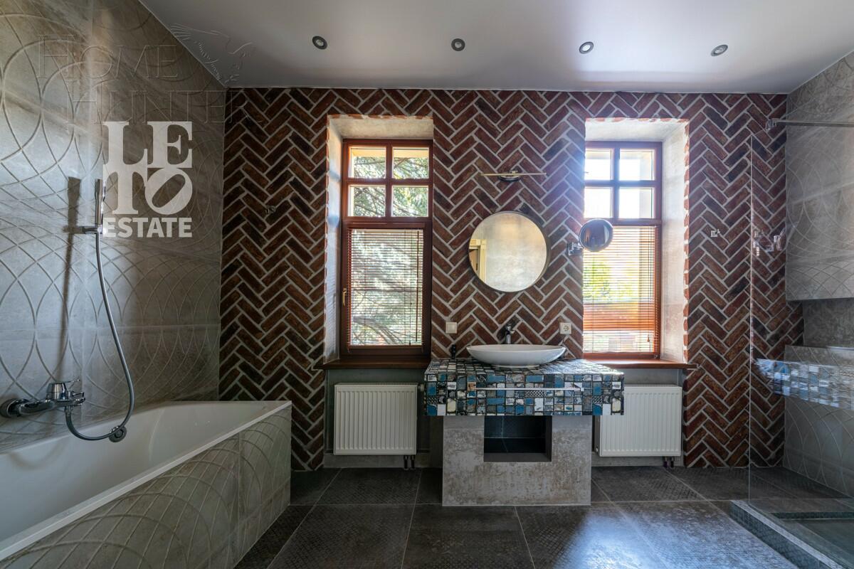 2-этажный коттедж 490 м² с отделкой