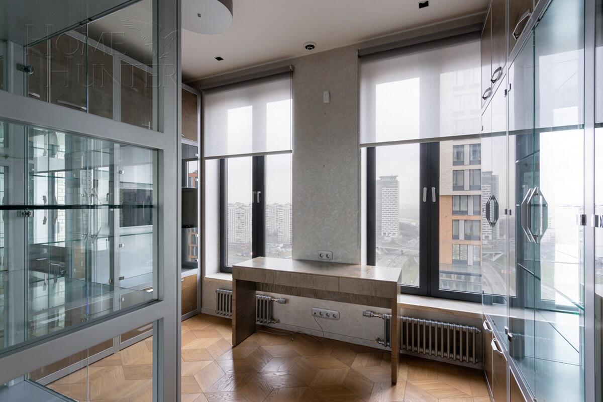 4-КОМН. КВАРТИРА С ОТДЕЛКОЙ 130 М² НА 18 ЭТАЖЕ