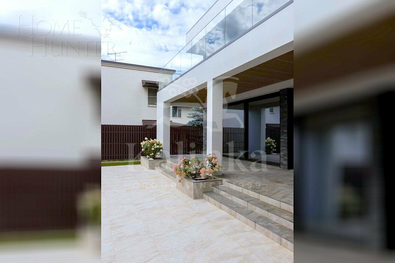 2-этажный коттедж 400 м² без отделки