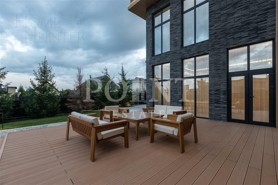 2-этажный коттедж 250 м² с отделкой