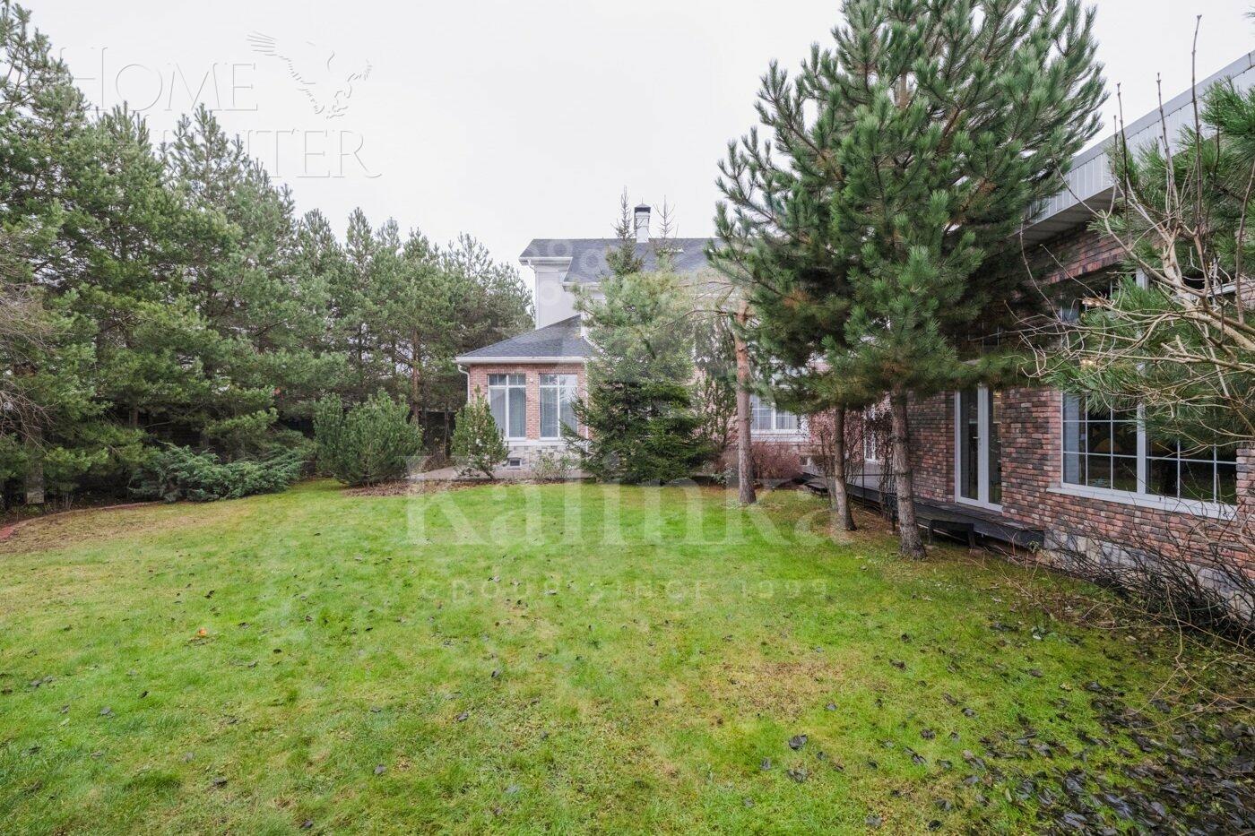 2-этажный коттедж 1 200 м² с отделкой