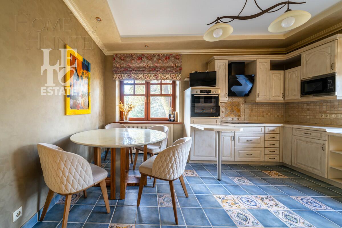 2-этажный коттедж 490 м² с отделкой