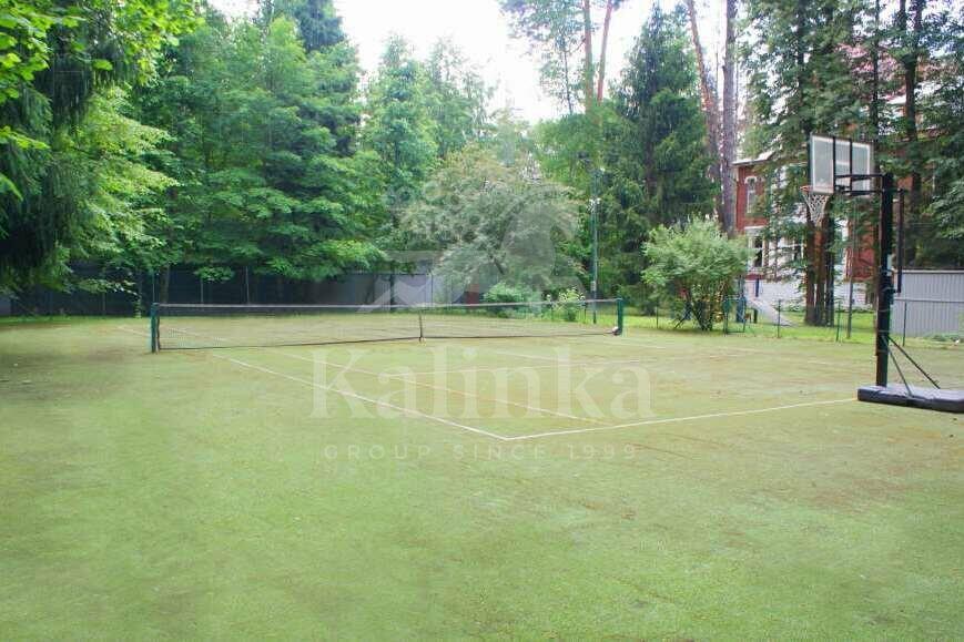 2-этажный коттедж 975 м² с отделкой