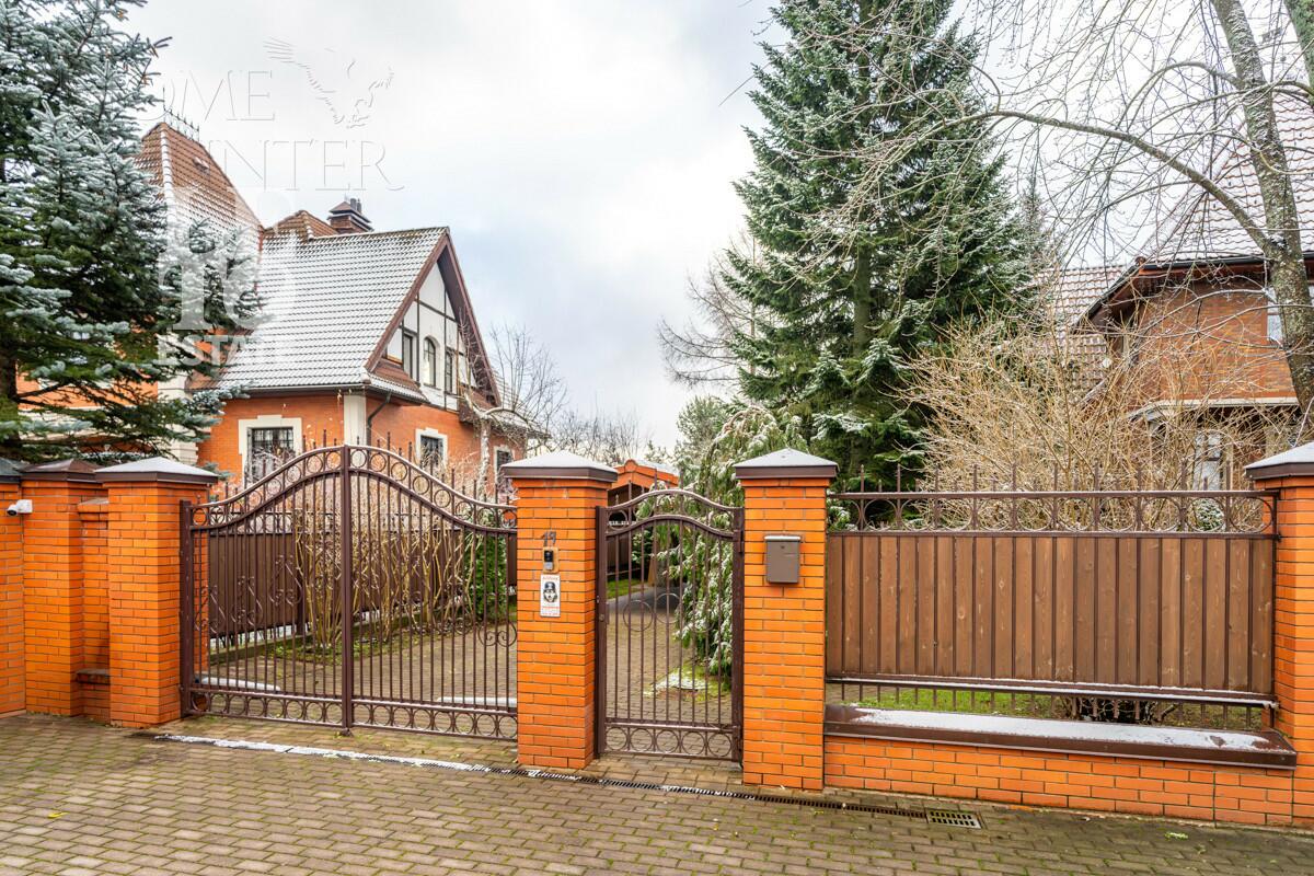 2-этажный коттедж 490 м² с отделкой