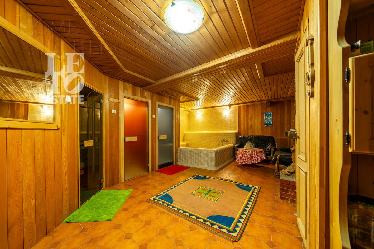 2-этажный коттедж 490 м² с отделкой