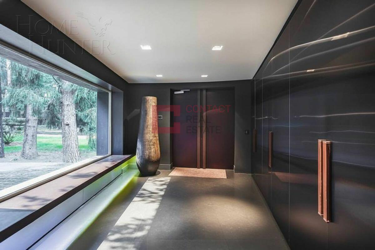 2-этажный коттедж 1 200 м² с отделкой