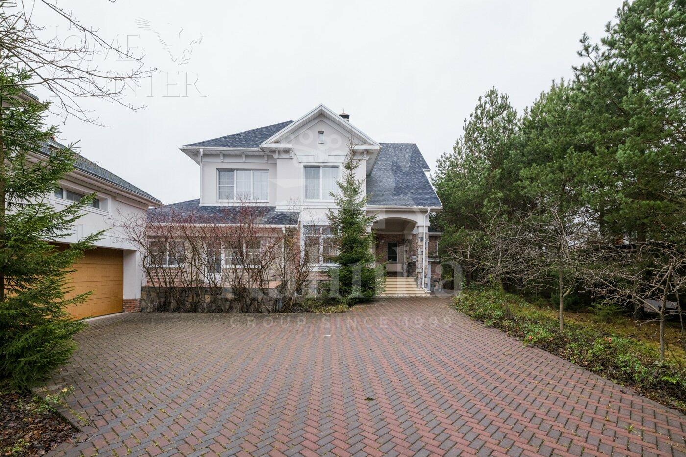 2-этажный коттедж 1 200 м² с отделкой