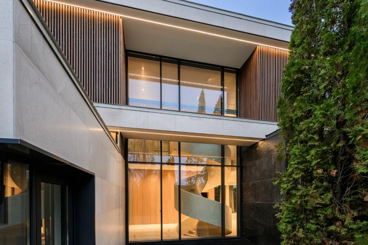 2-этажный коттедж 663 м² с отделкой