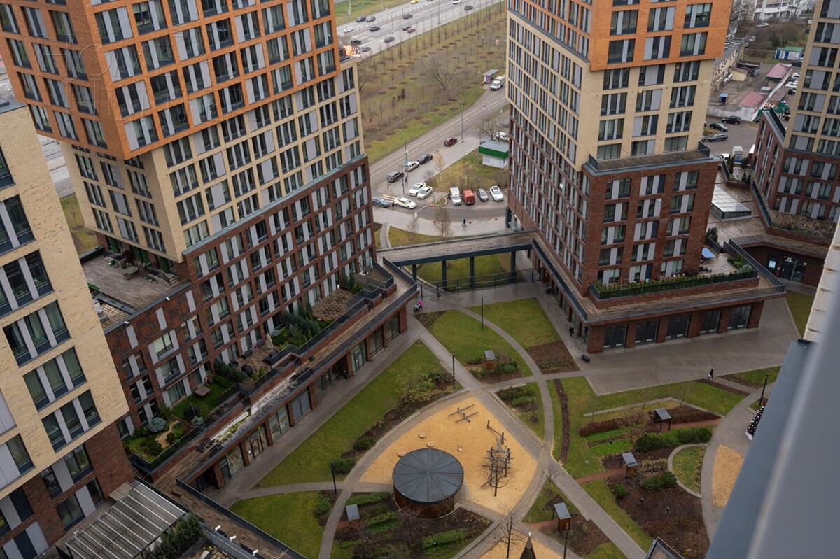 4-КОМН. КВАРТИРА С ОТДЕЛКОЙ 130 М² НА 18 ЭТАЖЕ